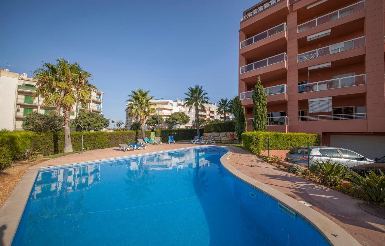 B02 - Fantastic Apartment With Pool Портиман Экстерьер фото