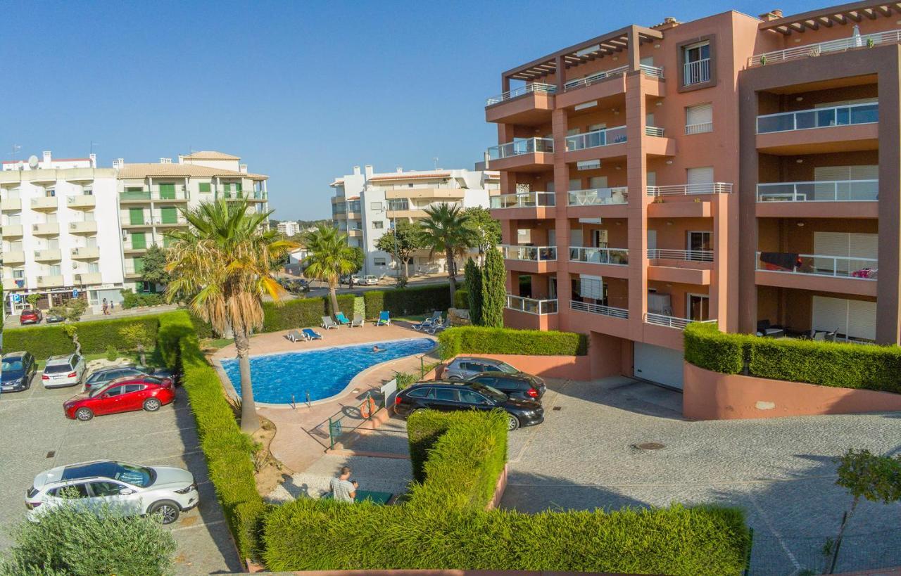 B02 - Fantastic Apartment With Pool Портиман Экстерьер фото