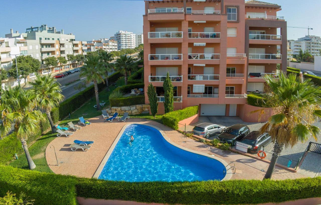 B02 - Fantastic Apartment With Pool Портиман Экстерьер фото